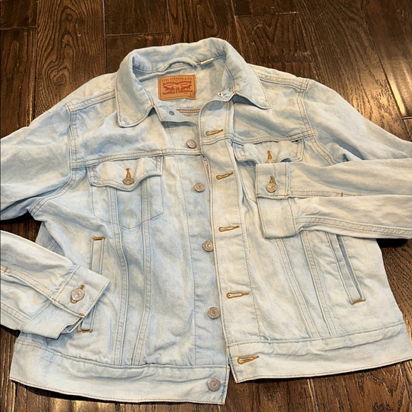 Levi's Women's Light Blue Jean Jacket size large back floral print embroidery - Picture 2 of 8